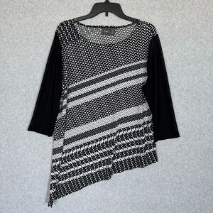 Chicos Travelers Tunic Top Womens Size XL Black White Asymmetrical Slinky Blouse